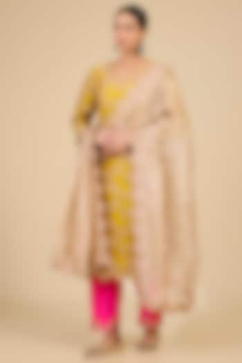 Mustard Yellow Spun Silk Marori Work Kurta Set by Surbhi Shah at Pernia's Pop Up Shop