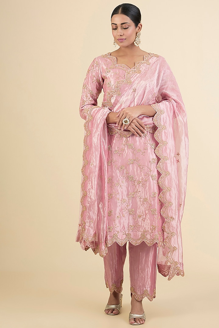 Rose Pink Tissue Marori Work Kurta Set by Surbhi Shah at Pernia's Pop Up Shop