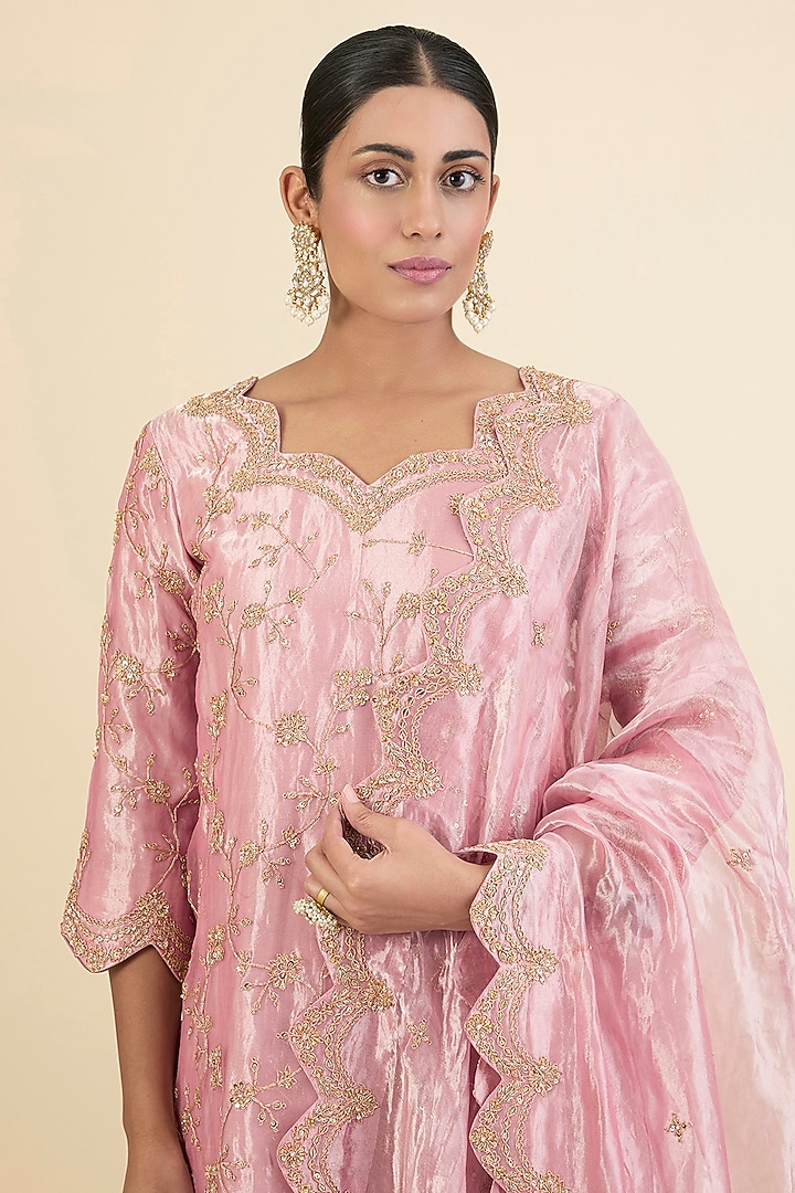 Rose Pink Tissue Marori Work Kurta Set by Surbhi Shah at Pernia's Pop Up Shop