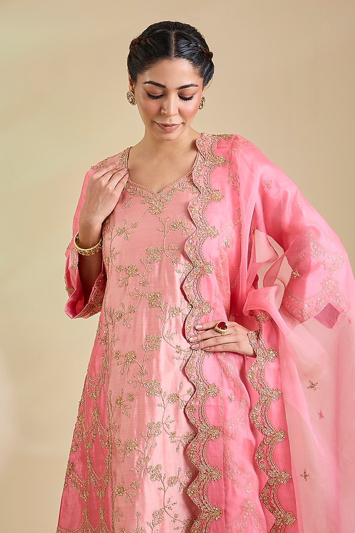 Raspberry Pink Spun Silk Marori Embroidered Kurta Set by SURBHI SHAH at Pernia's Pop Up Shop
