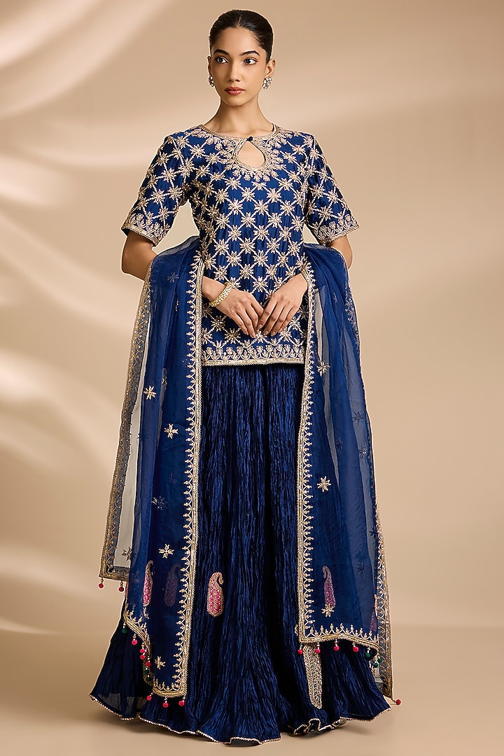 Navy Blue Spun Silk Mukaish Embroidered Kurta Set by Surbhi Shah at Pernia's Pop Up Shop