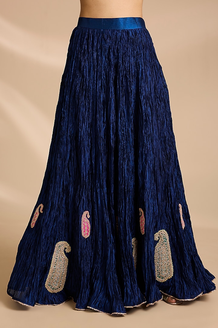 Navy Blue Spun Silk Mukaish Embroidered Kurta Set by Surbhi Shah at Pernia's Pop Up Shop