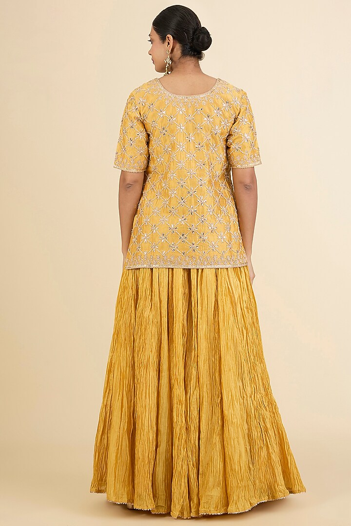 Pastel Mango Spun Silk Embrodiered Kurta Set by Surbhi Shah at Pernia's Pop Up Shop
