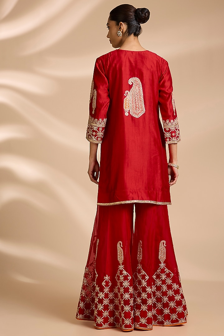 Red Spun Silk Mukaish Embroidered Bridal Sharara Set by Surbhi Shah at Pernia's Pop Up Shop