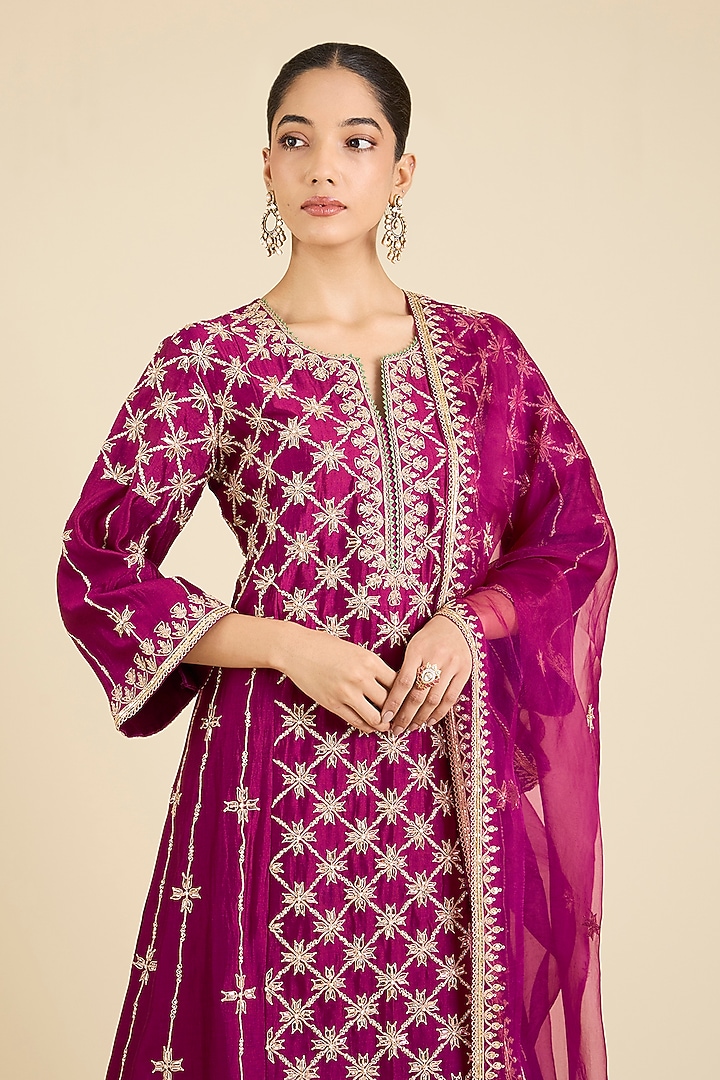 Berry Magenta Spun Silk Embroidered Kurta Set by SURBHI SHAH at Pernia's Pop Up Shop