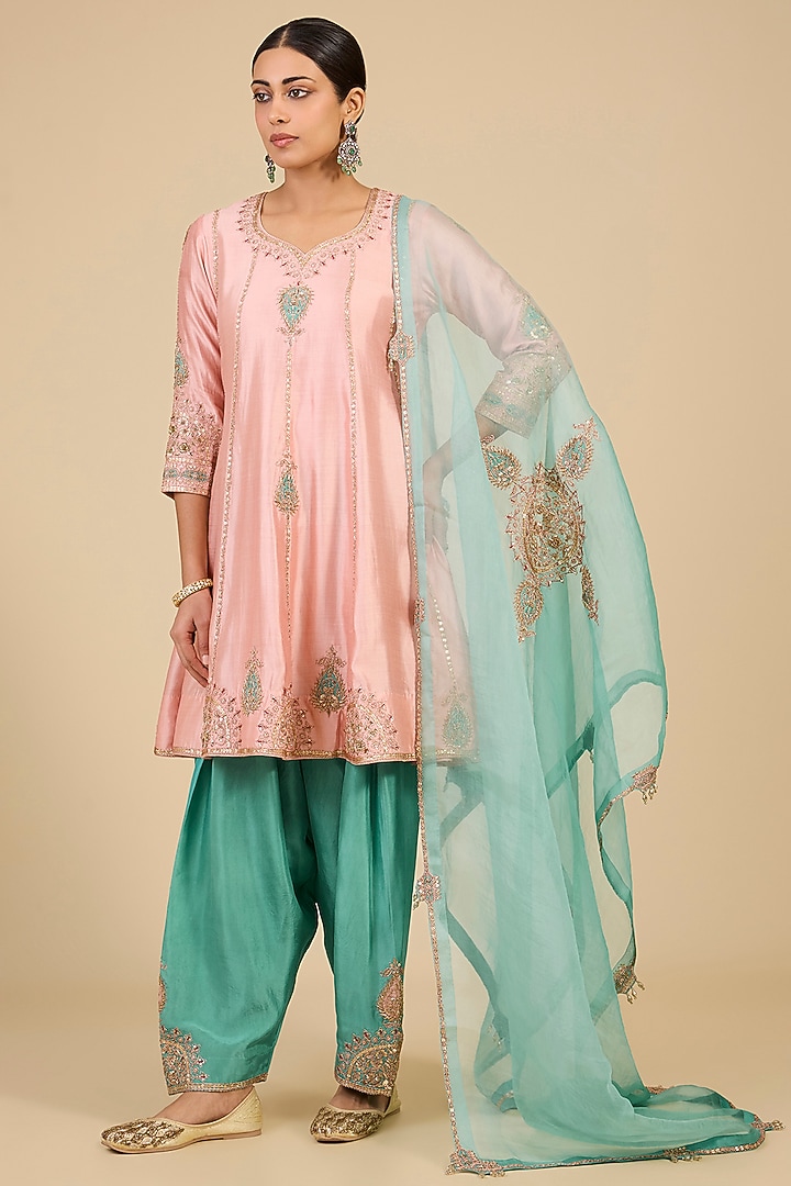 Powder Blue Spun Silk Mukaish Work Kurta Set by Surbhi Shah at Pernia's Pop Up Shop