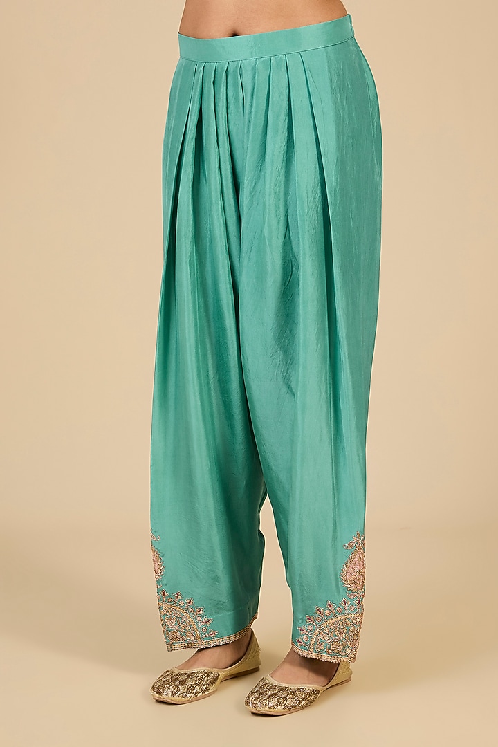 Powder Blue Spun Silk Mukaish Work Kurta Set by Surbhi Shah at Pernia's Pop Up Shop