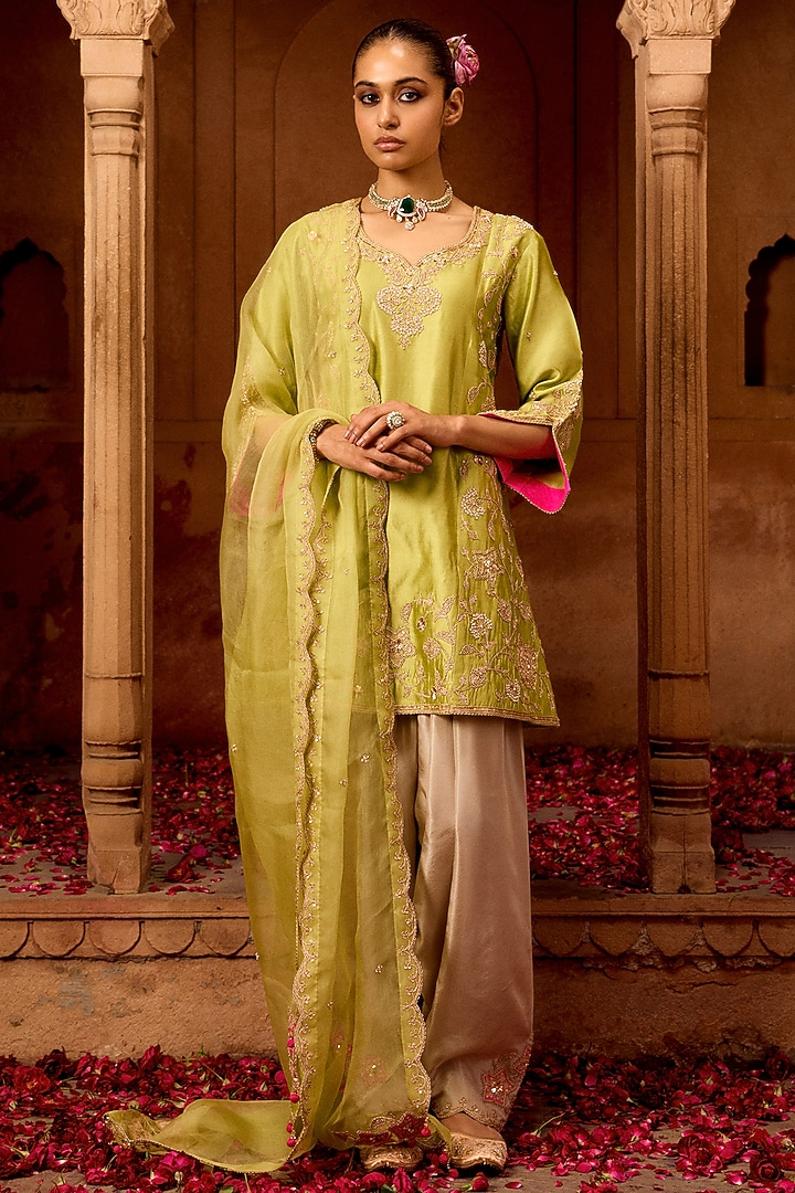 Powder Lemon Green Spun Silk Mukesh Work Kurta Set by SURBHI SHAH at Pernia's Pop Up Shop