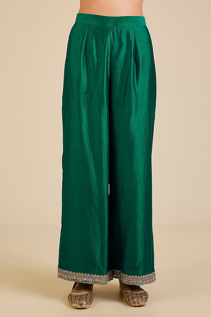 Emerald Green Spun Silk Aari & Zardosi Embroidered Kurta Set by Surbhi Shah at Pernia's Pop Up Shop