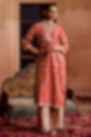 Sindoori Red Spun Silk Zardosi Work Kurta Set by SURBHI SHAH at Pernia's Pop Up Shop