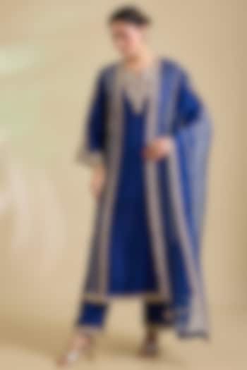 Navy Blue Spun Silk Marori Embroidered Kurta Set by SURBHI SHAH at Pernia's Pop Up Shop