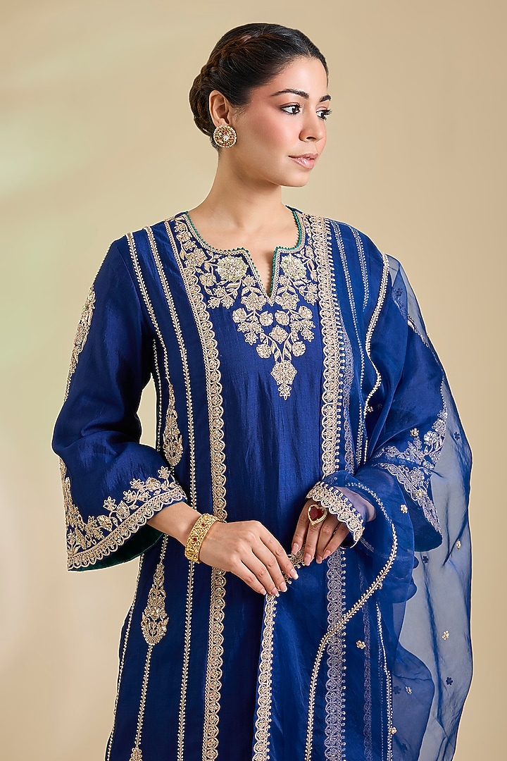 Navy Blue Spun Silk Marori Embroidered Kurta Set by SURBHI SHAH at Pernia's Pop Up Shop