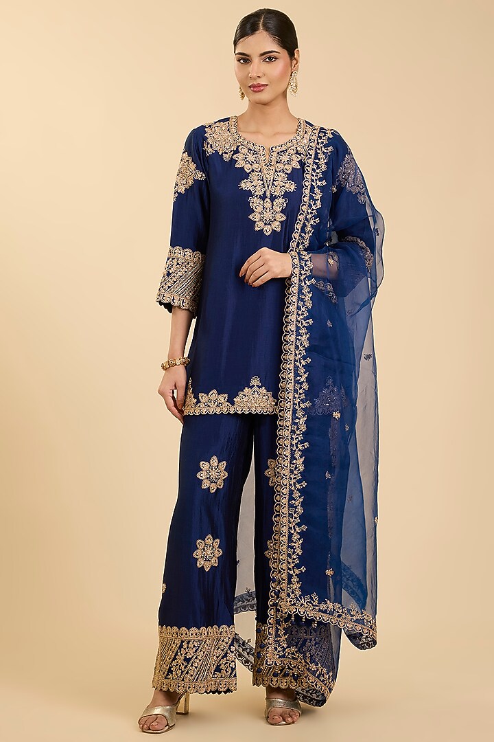 Navy Blue Spun Silk Mukaish Work Kurta Set by Surbhi Shah at Pernia's Pop Up Shop