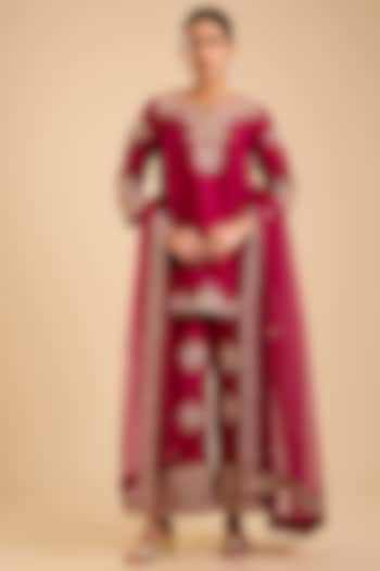 Maroon Spun Silk Marori Embroidered Kurta Set by SURBHI SHAH at Pernia's Pop Up Shop