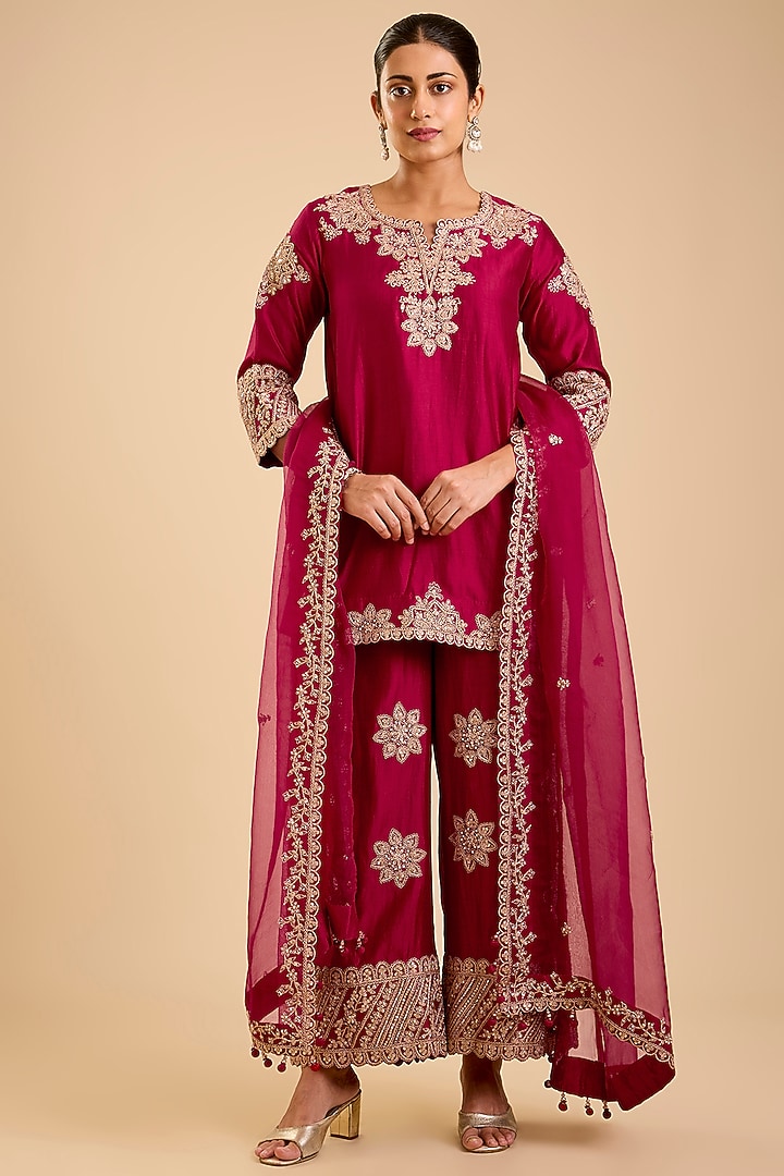 Maroon Spun Silk Marori Embroidered Kurta Set by SURBHI SHAH at Pernia's Pop Up Shop