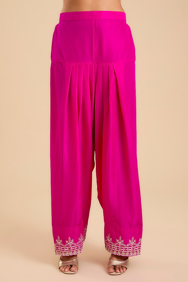 Rani Pink Spun Silk Aari & Zardosi Embroidered Kurta Set by SURBHI SHAH at Pernia's Pop Up Shop