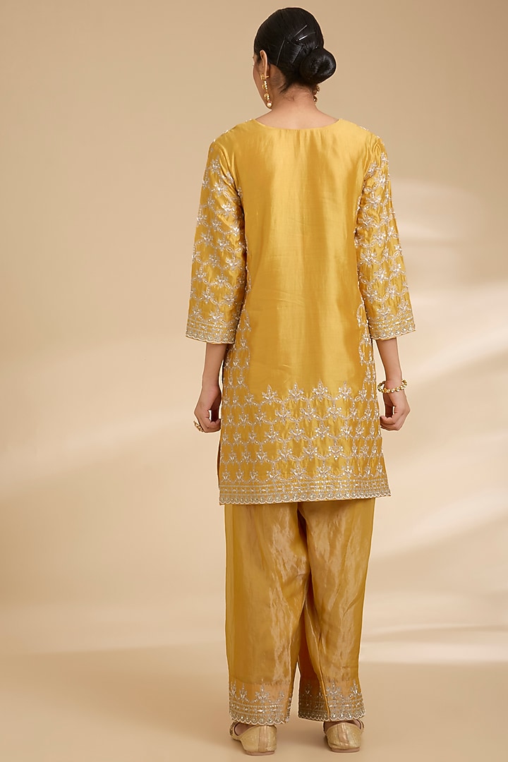 Pastel Mango Spun Silk Zardosi Work Kurta Set by Surbhi Shah at Pernia's Pop Up Shop