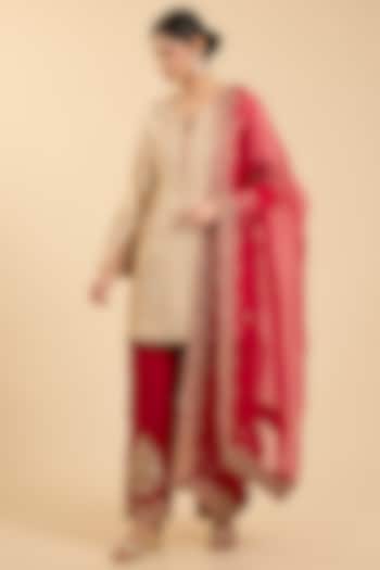 Champagne Spun Silk Mukaish Work Kurta Set by Surbhi Shah at Pernia's Pop Up Shop