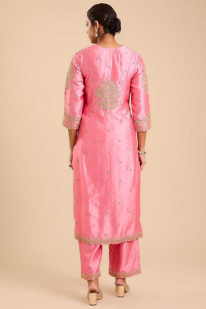 Raspberry Pink Spun Silk Marori & Mukaish Kurta Set by SURBHI SHAH at Pernia's Pop Up Shop