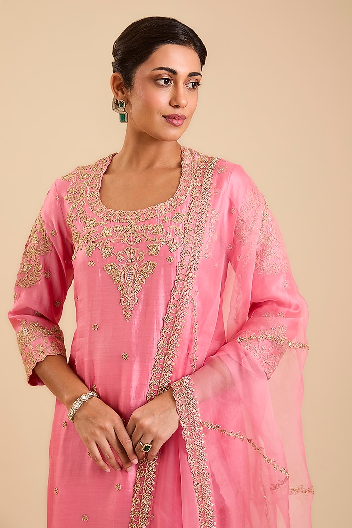 Raspberry Pink Spun Silk Marori & Mukaish Kurta Set by SURBHI SHAH at Pernia's Pop Up Shop
