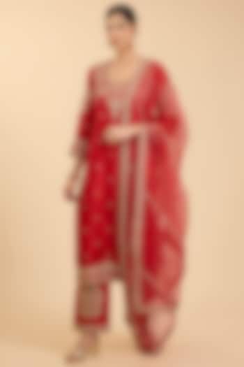 Sunset Red Spun Silk Mukaish Work Kurta Set by Surbhi Shah at Pernia's Pop Up Shop