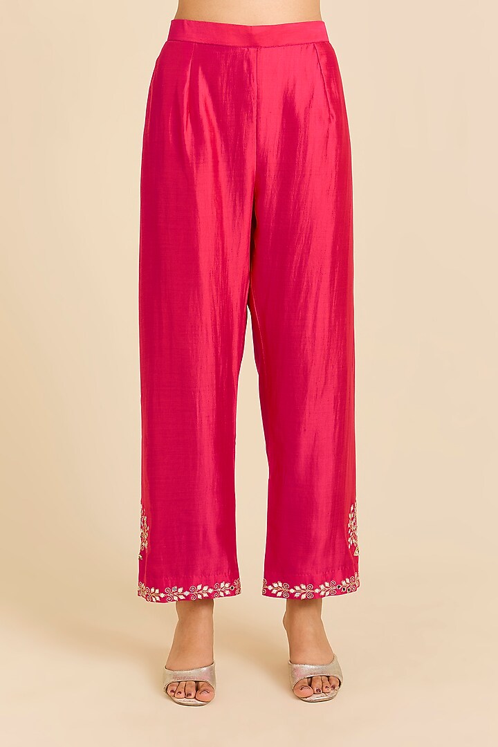 Stawberry Red Spun Silk Mirror Embroidered Kurta Set by SURBHI SHAH at Pernia's Pop Up Shop
