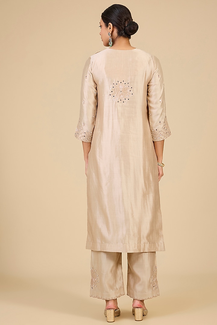 Champagne Spun Silk Mirror Embroidered Kurta Set by SURBHI SHAH at Pernia's Pop Up Shop