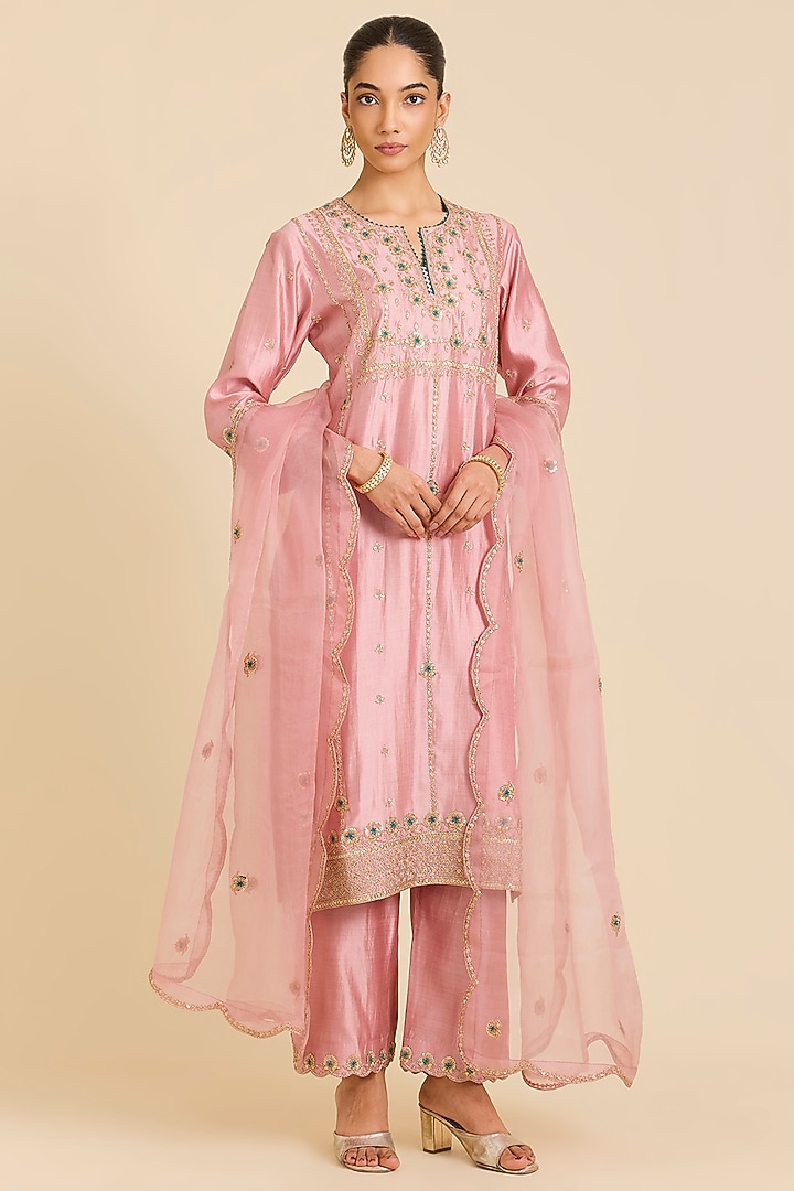 Rose Gold Spun Silk Resham Embroidered Kurta Set by SURBHI SHAH at Pernia's Pop Up Shop