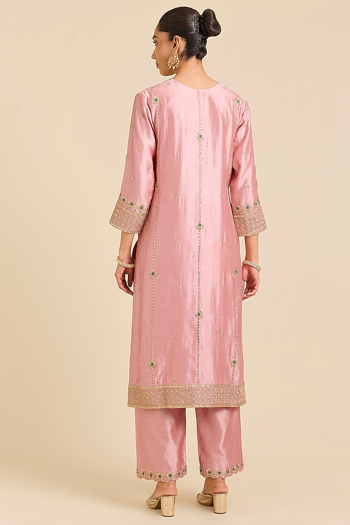 Rose Gold Spun Silk Resham Embroidered Kurta Set by SURBHI SHAH at Pernia's Pop Up Shop