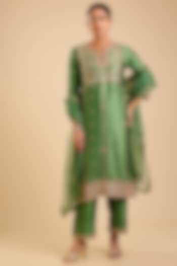 Sage Green Spun Silk Resham Embroidered Kurta Set by SURBHI SHAH at Pernia's Pop Up Shop