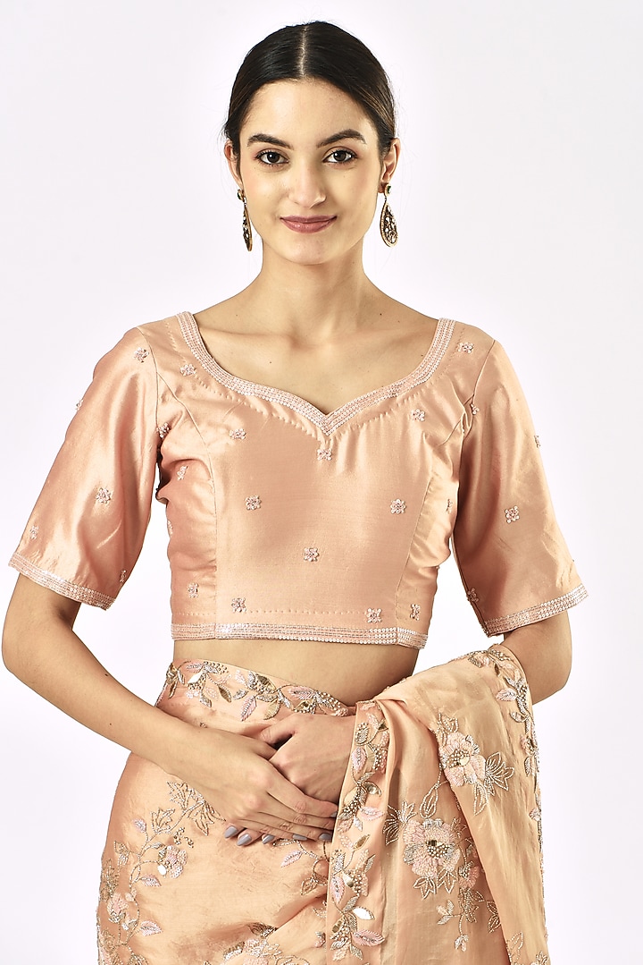 Powder Peach Embroidered Reception Saree Set by SURBHI SHAH at Pernia's Pop Up Shop
