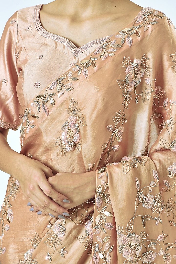 Powder Peach Embroidered Reception Saree Set by SURBHI SHAH at Pernia's Pop Up Shop