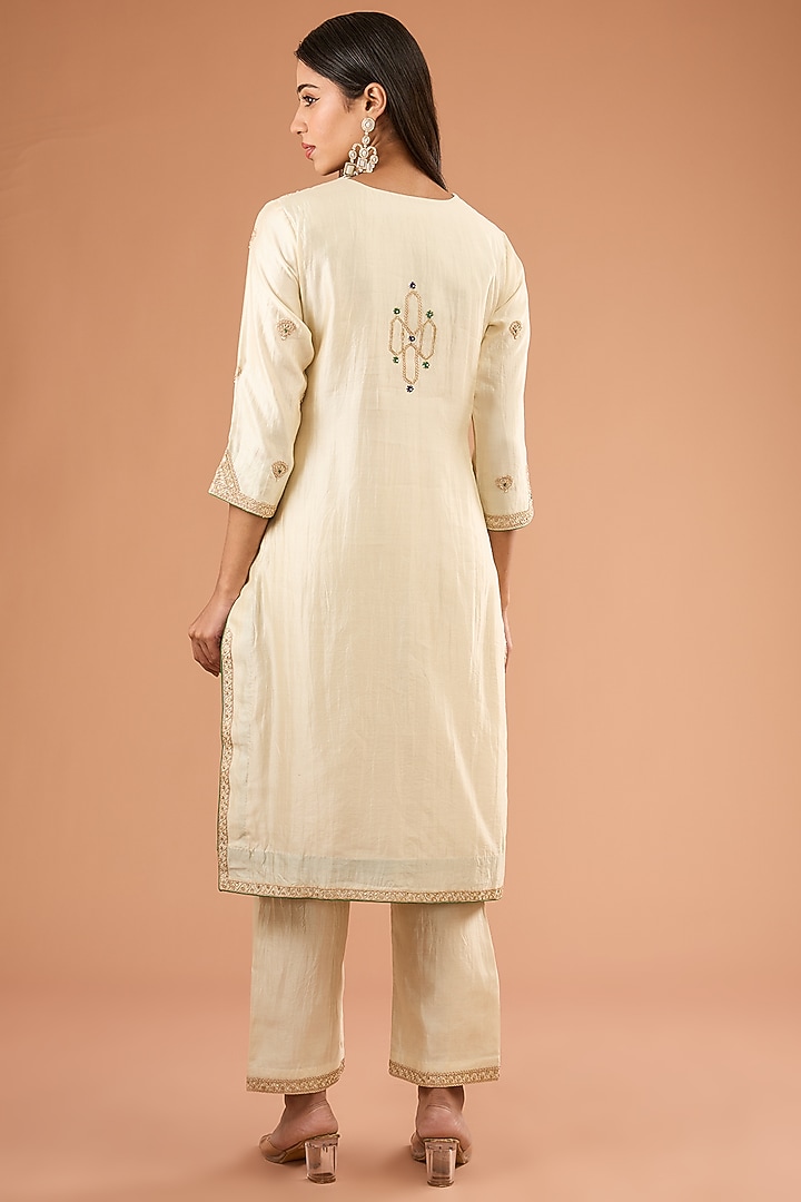 Ivory Pure Spun Silk Kurta Set by SURBHI SHAH at Pernia's Pop Up Shop