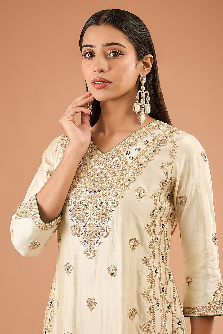 Ivory Pure Spun Silk Kurta Set by SURBHI SHAH at Pernia's Pop Up Shop