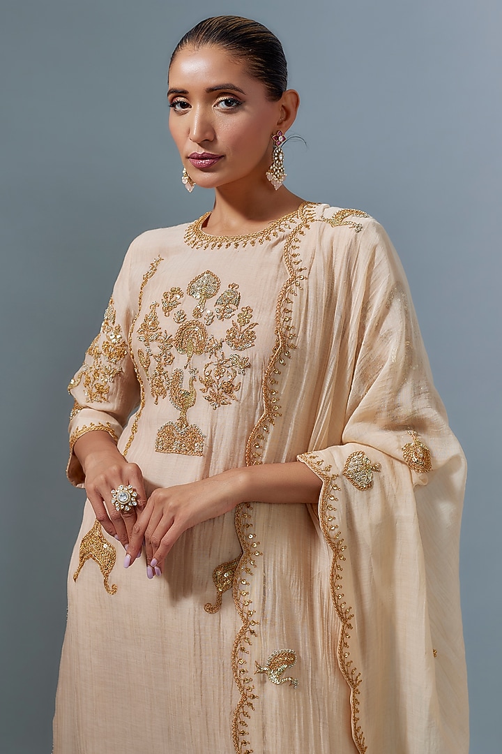 Champagne Chanderi Marori Embroidered Kurta Set by SURBHI SHAH at Pernia's Pop Up Shop
