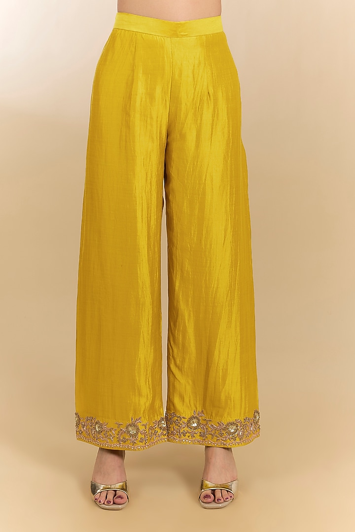 Lime Spun Silk Zardosi Work Kurta Set by SURBHI SHAH at Pernia's Pop Up Shop
