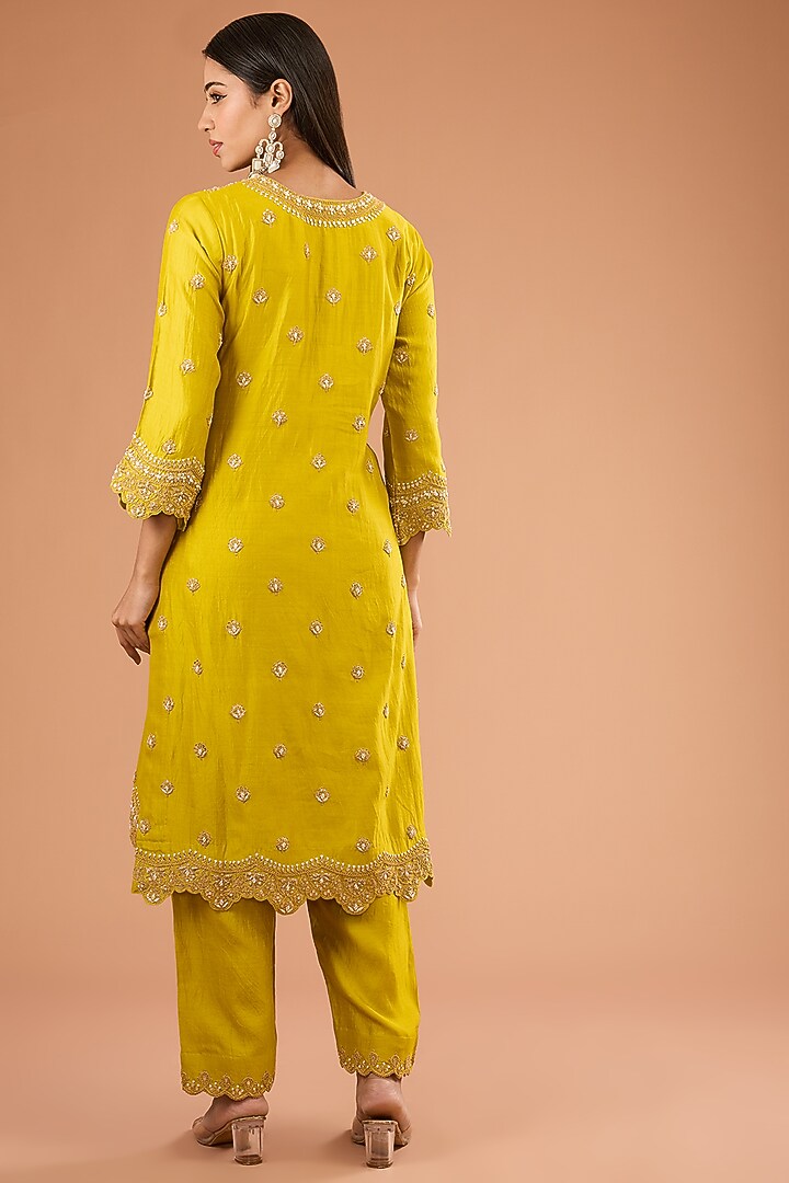 Lime Spun Silk Kurta Set by SURBHI SHAH at Pernia's Pop Up Shop