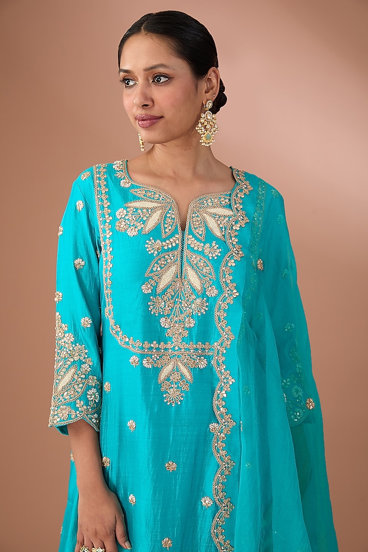 Turquoise Pure Spun Silk Kurta Set by SURBHI SHAH at Pernia's Pop Up Shop