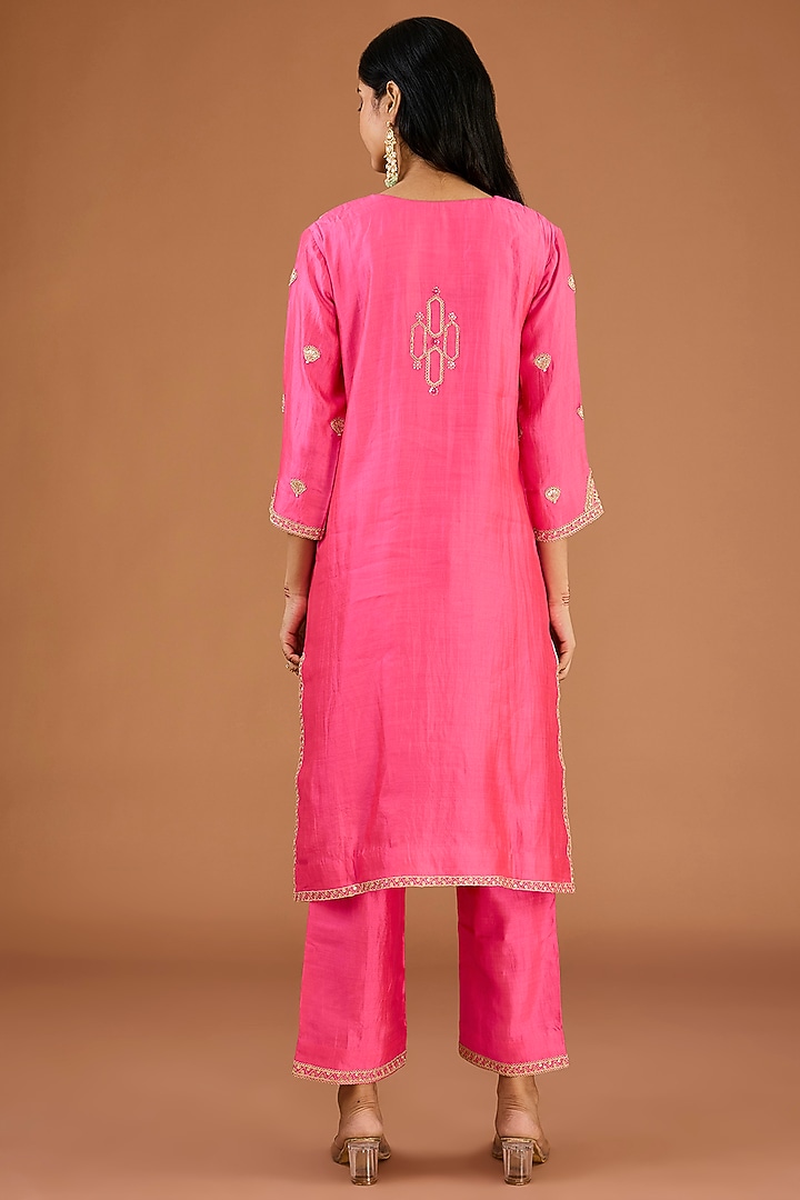 Strawberry Pink Pure Spun Silk Cutdana Work Kurta Set by SURBHI SHAH at Pernia's Pop Up Shop