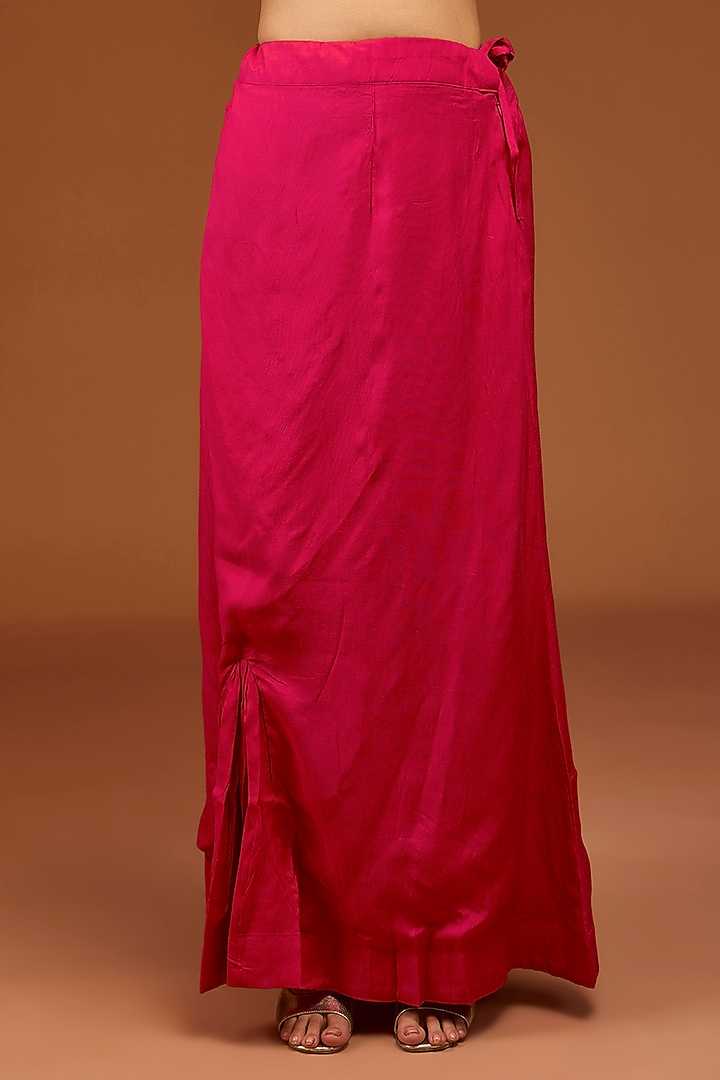 Red Satin Organza Pearl Work Reception Saree Set by SURBHI SHAH at Pernia's Pop Up Shop