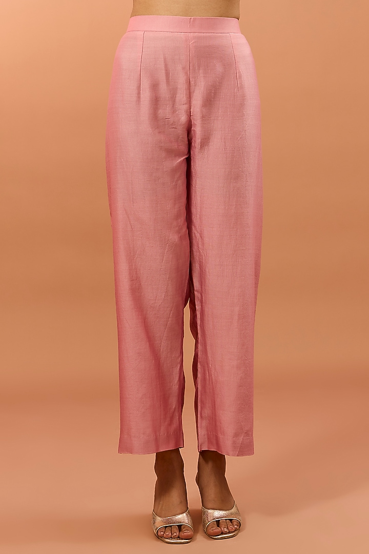 Powder Pink Chanderi Marori Work Crushed Kurta Set by SURBHI SHAH at Pernia's Pop Up Shop