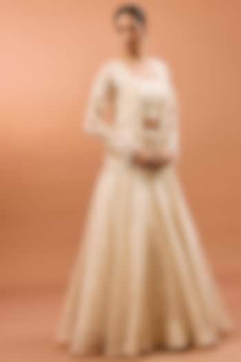 White Organza 3D Floral Work Jacket Set by SURBHI SHAH at Pernia's Pop Up Shop