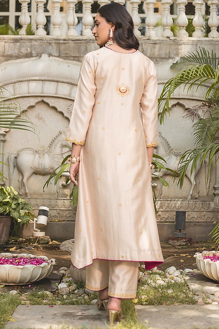 Silver Banarasi Chanderi Kurta Set by SURBHI SHAH at Pernia's Pop Up Shop