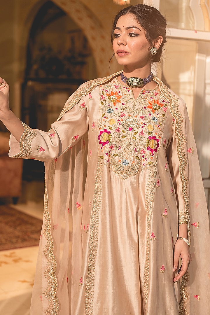 Silver Spun Silk Kurta Set by SURBHI SHAH at Pernia's Pop Up Shop