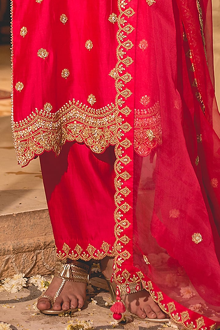 Red Spun Silk Marori Work Kurta Set by SURBHI SHAH at Pernia's Pop Up Shop