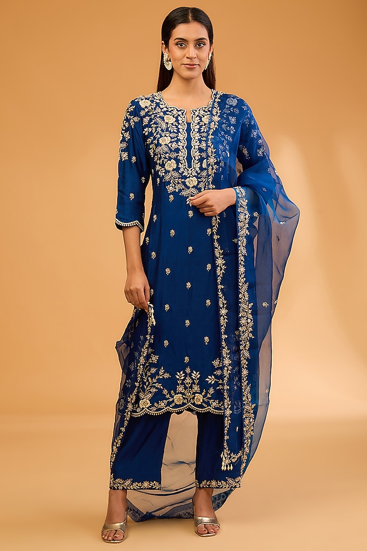 Blue Spun Silk Pearl Embroidered Kurta Set by SURBHI SHAH at Pernia's Pop Up Shop