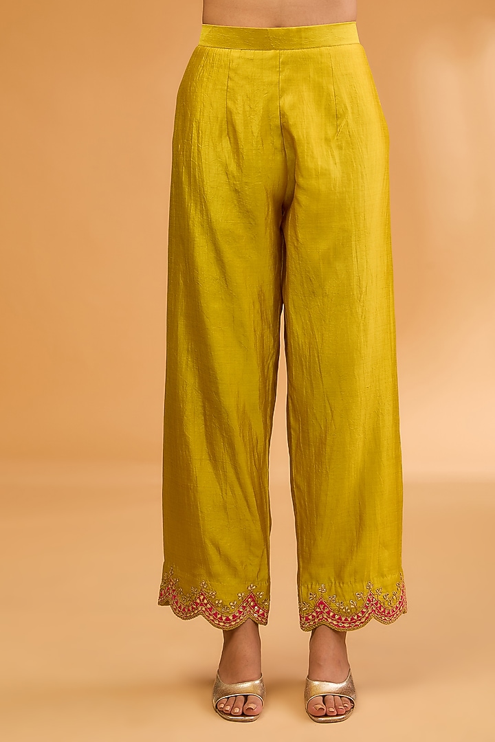 Yellow Spun Silk Marori Embroidered Kurta Set by SURBHI SHAH at Pernia's Pop Up Shop