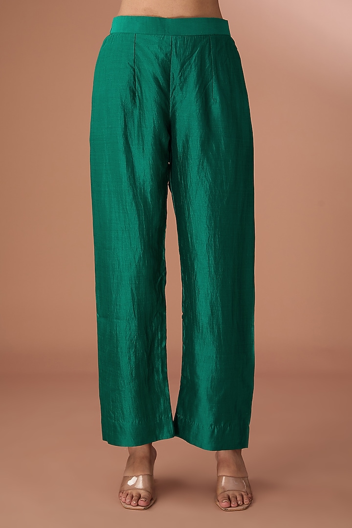 Emerald Green Pure Spun Silk Pearl Work Kaftan Set by SURBHI SHAH at Pernia's Pop Up Shop