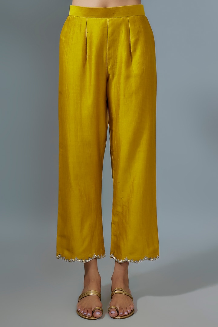 Lime Chanderi Dabka Embroidered Kurta Set by SURBHI SHAH at Pernia's Pop Up Shop