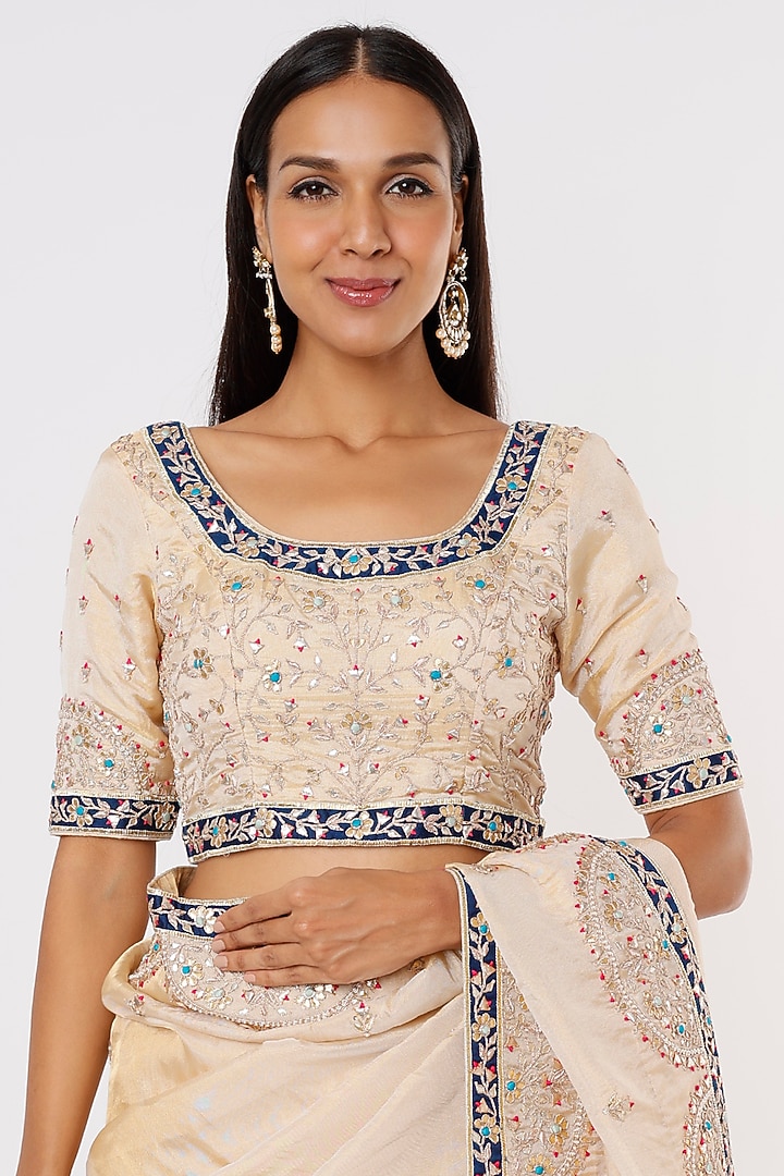 Silver Pure Tissue Organza Hand Embroidered Reception Saree Set by SURBHI SHAH at Pernia's Pop Up Shop